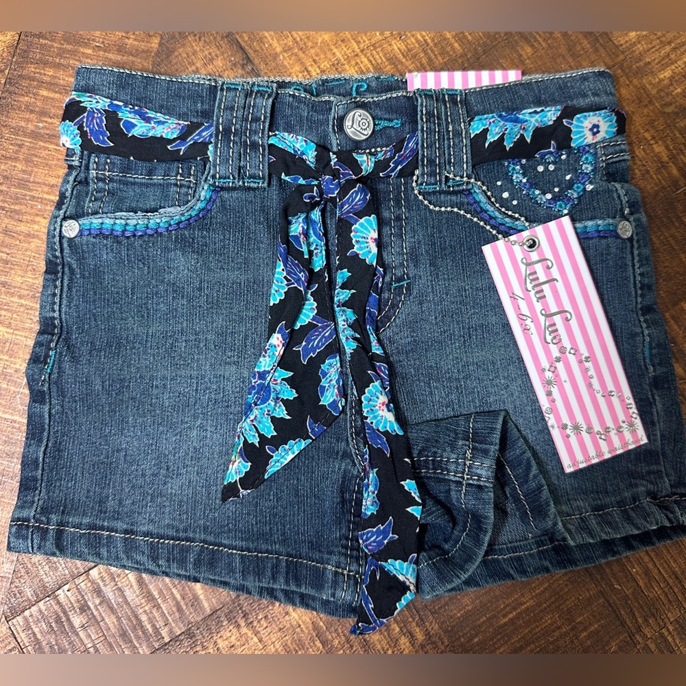 NWT Lulu Luv Girls 6 Denim Shorts with Fabric Belt, Embroidered Pockets